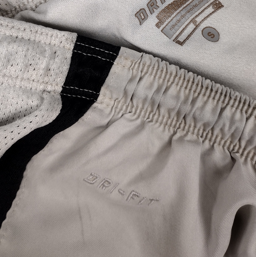 Nike DRI Fit Shorts - Picture 4 of 4